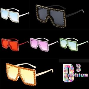 OVERSIZED RHINESTONE SUNGLASSES